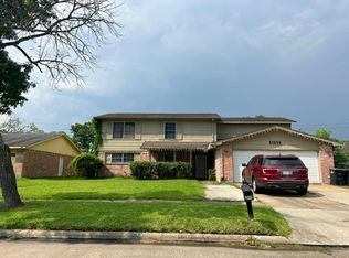 13838 Towne Way Dr, Sugar Land, TX 77498