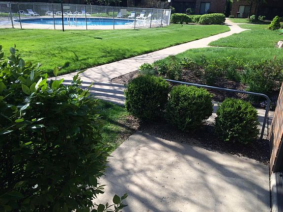 2nd image of 9057 N Park Plaza Ct #9057