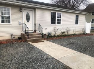 50 Randall St, Cranston, RI 02920