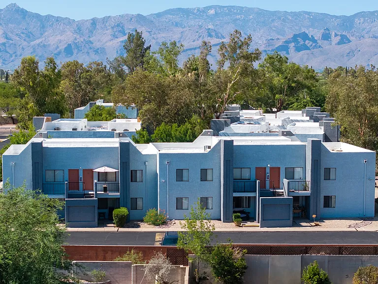 Acacia Hills — Photo 30