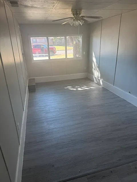 3 bed, 1.5 bath, 1394 sqft, $1,200 — Photo 3