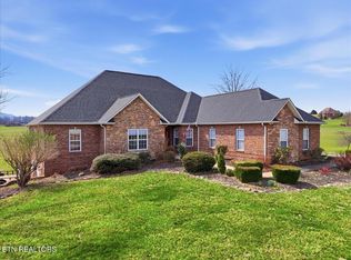 522 Waterstone Cir, Greeneville, TN 37745
