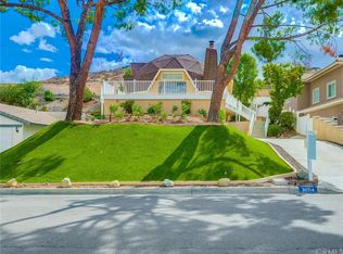 30714 Emperor Dr, Canyon Lake, CA 92587