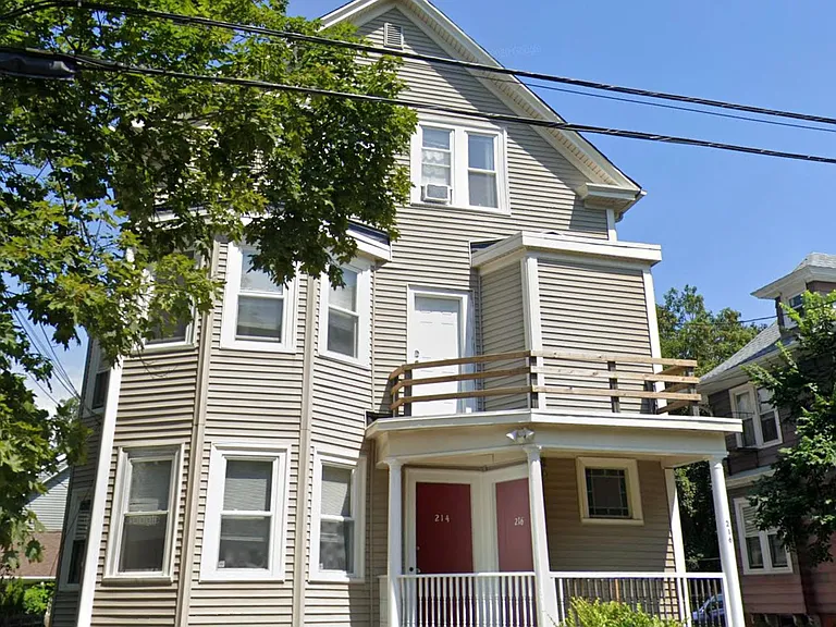 214 Pleasant St #3 — Photo 22