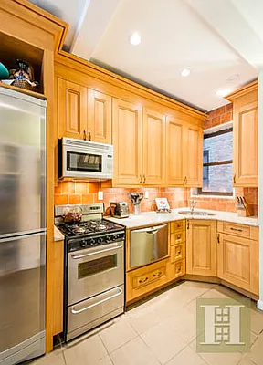 Rented by Halstead Real Estate | media 6