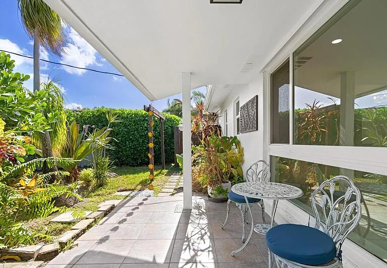 391 SE 7th Ave — Photo 37