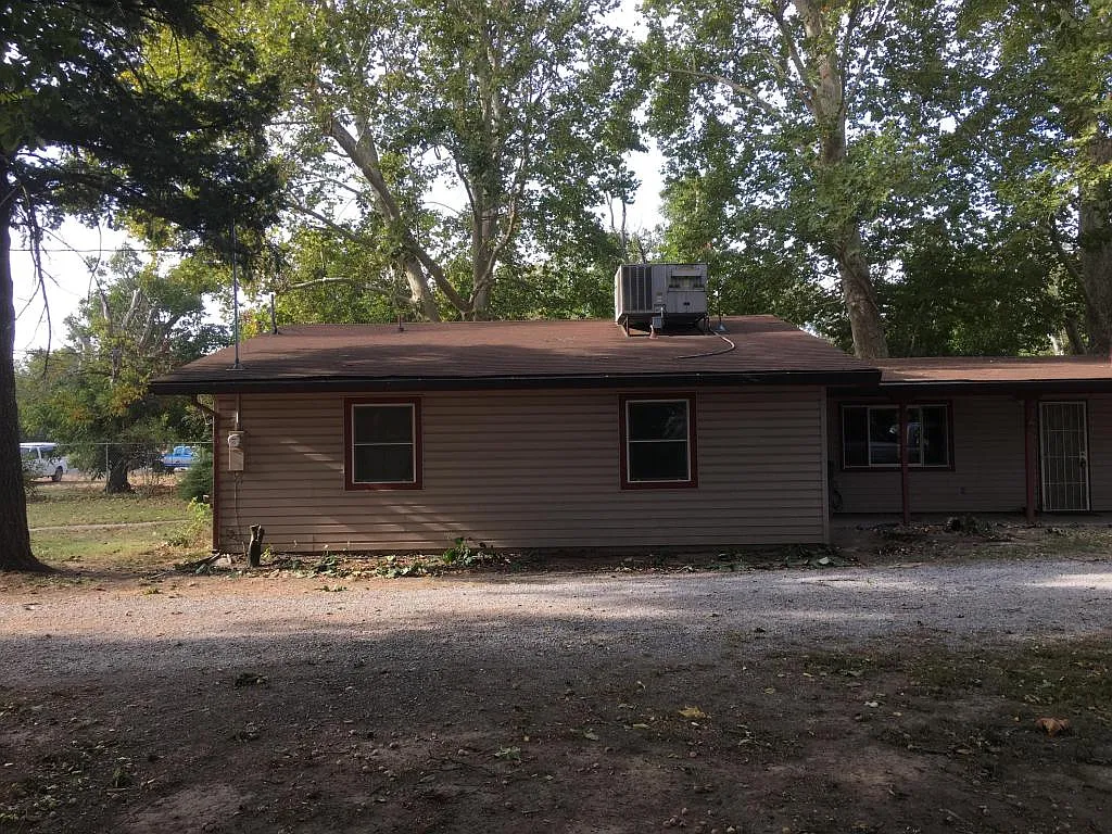 5536 Riverland Dr photo 1
