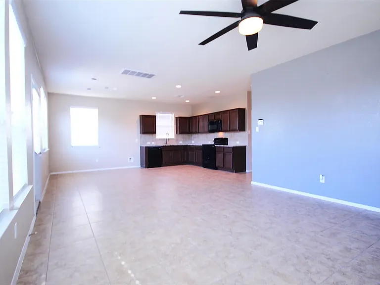 116 Four Star Dr — Photo 4