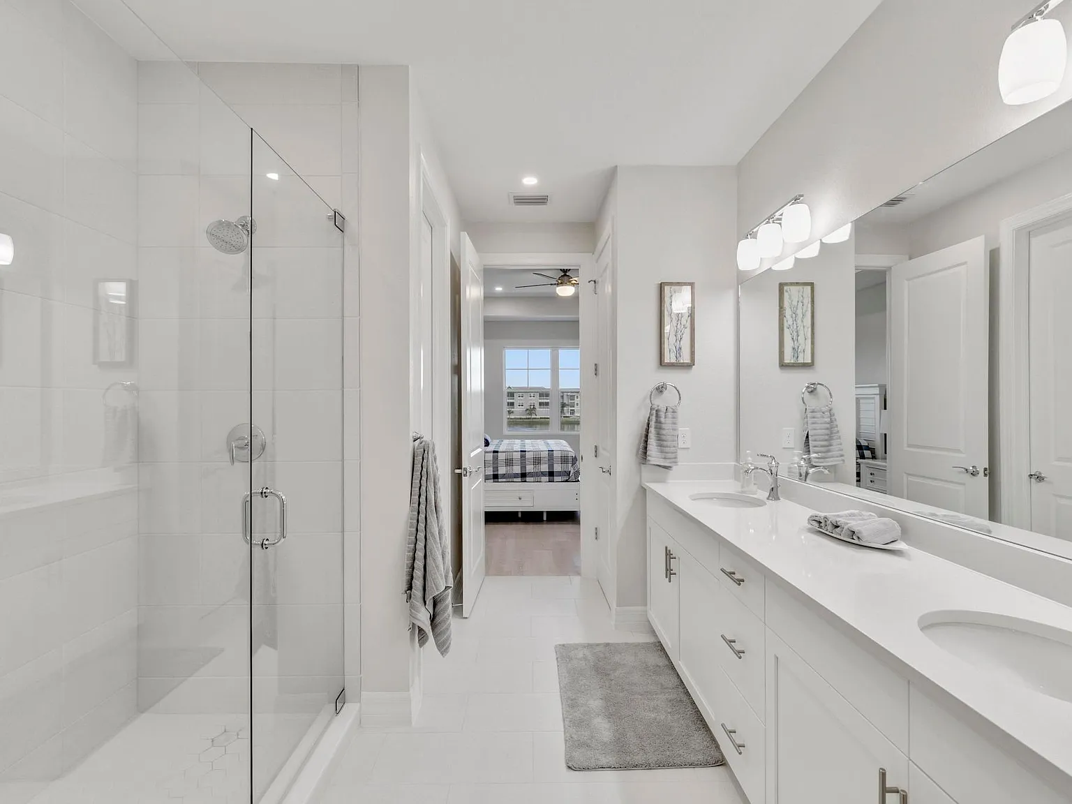 239 Indies Dr E — Photo 2