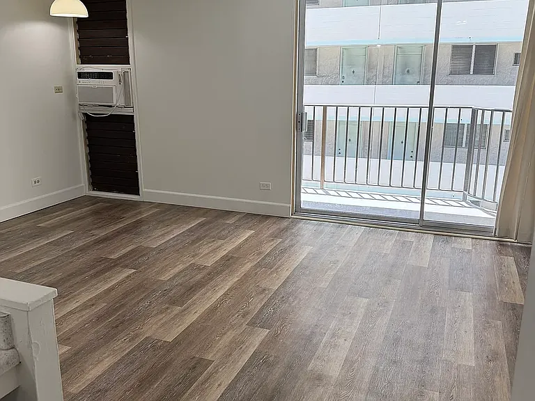 1112 Kinau St #604 — Photo 6