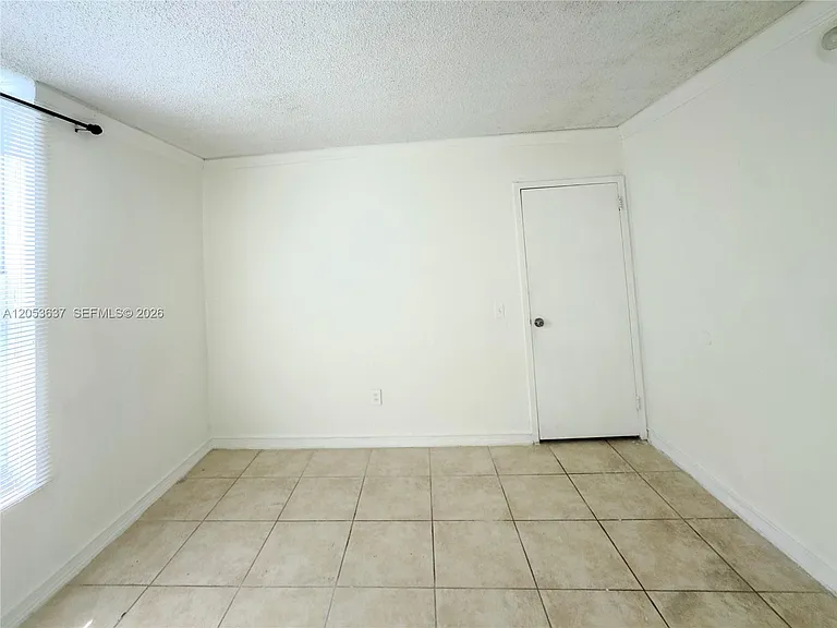 2075 NE 164th St #204 — Photo 10