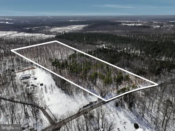 68-35 Eleys Ford Rd, Lignum, VA 22726