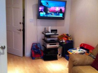 811 Woodward Ave, Flushing, NY 11385