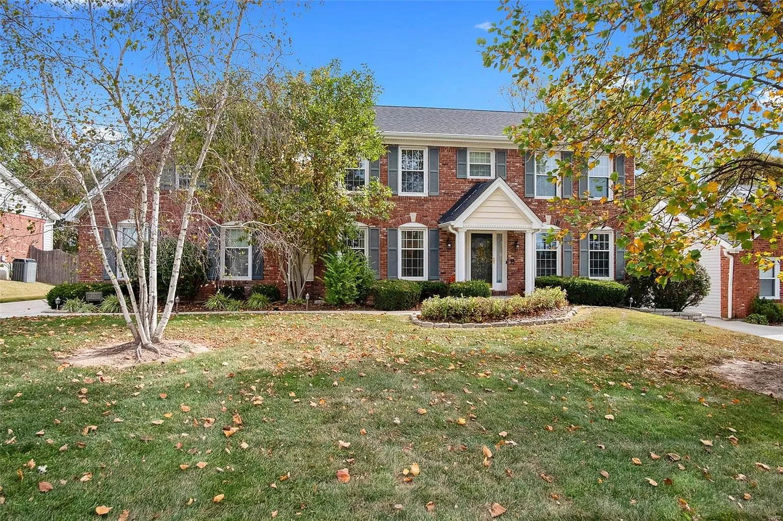 2952 Westborough Dr photo 1