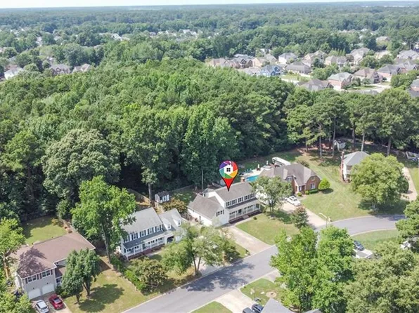 533 Warrick Rd, Chesapeake, VA 23322