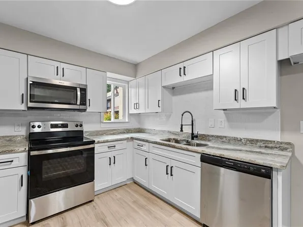 1451 Longdale Drive, Norfolk, VA 23513