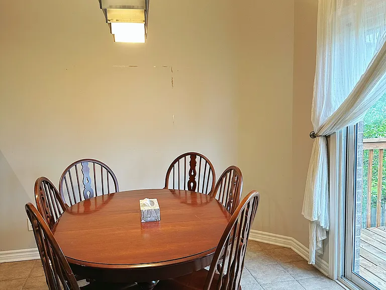 388 Berryhill Dr — Photo 5