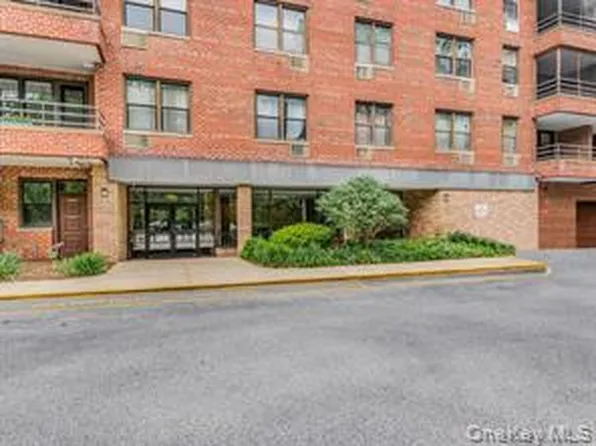 70 Barker Street #609, Mount Kisco, NY 10549
