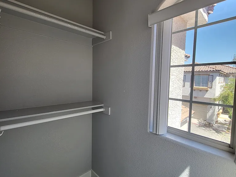 8925 Rosewood Meadows Ct — Photo 10