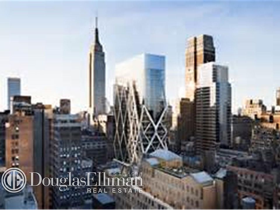 2nd image of 160 W 73rd St APT 7K