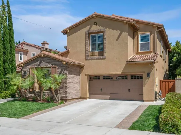 3721 Arapaho Pl, Carlsbad, CA 92010