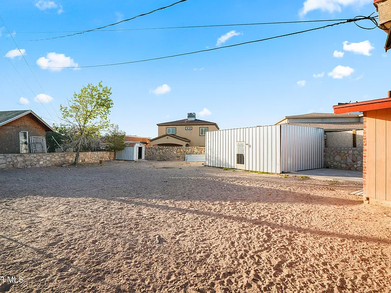13475 Sunset Hills Dr — Photo 31