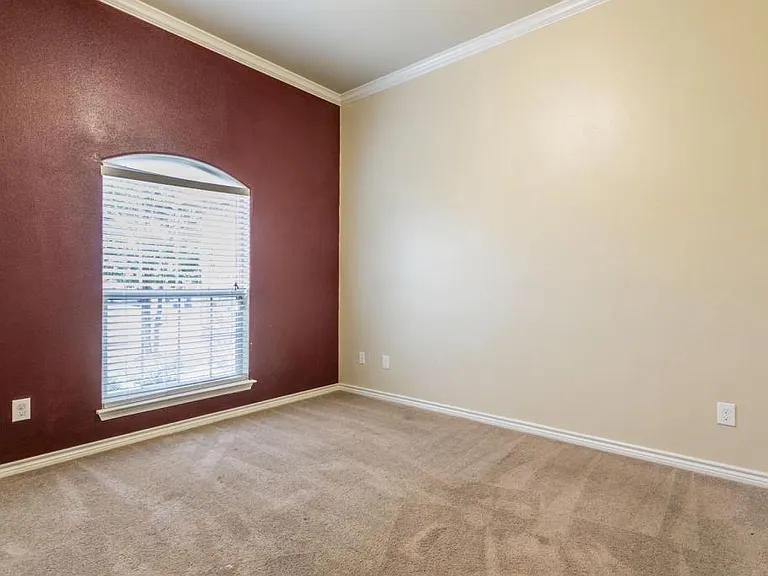 1200 Vanguard Ln — Photo 17