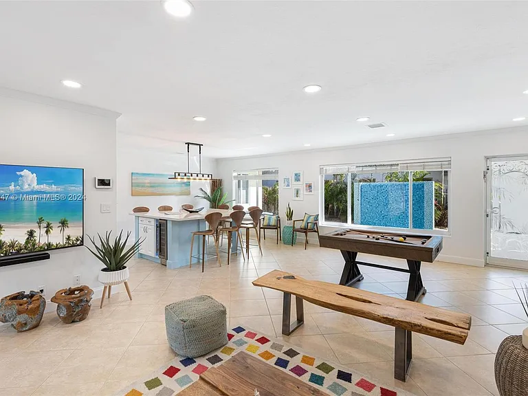 290 Tropic Dr — Photo 12