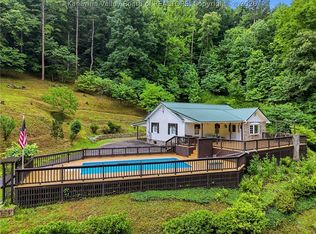 2581 Trace Fork Rd, Charleston, WV 25309