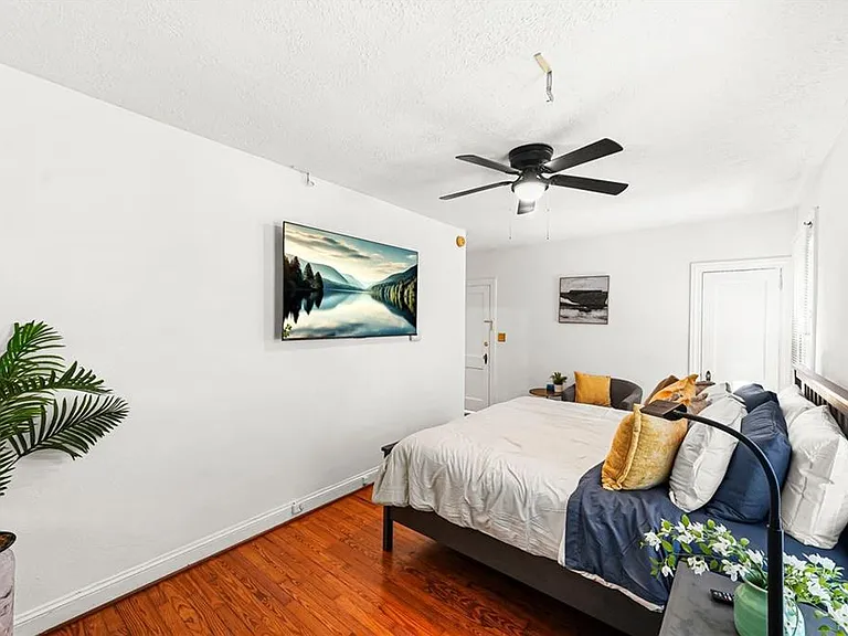 3635 Cantrell Rd NE #4 — Photo 11
