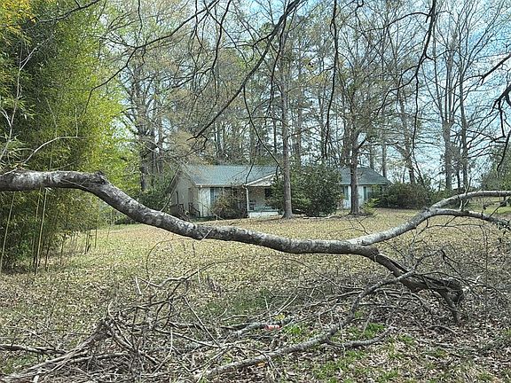 2nd image of 249 Poplar Rd