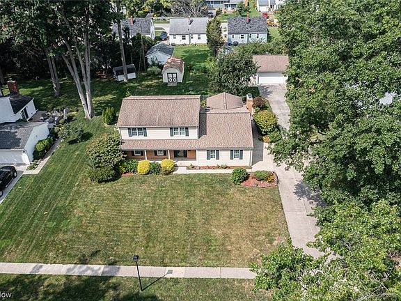 2nd image of 158 Glenview Dr