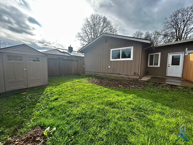 3223 Franklin Ave SE — Photo 13