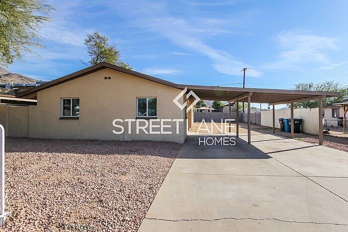 1st image of 10805 N 17th Dr #2
