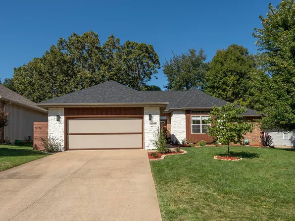 5151 E Cherry Place, Springfield, MO 65809