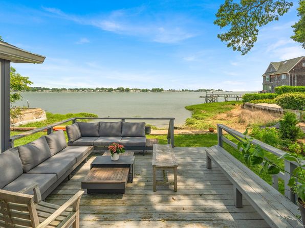 22 Baxter Dr