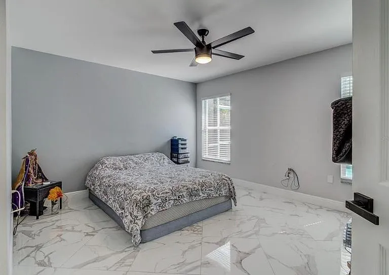 5452 Ashland Dr — Photo 16