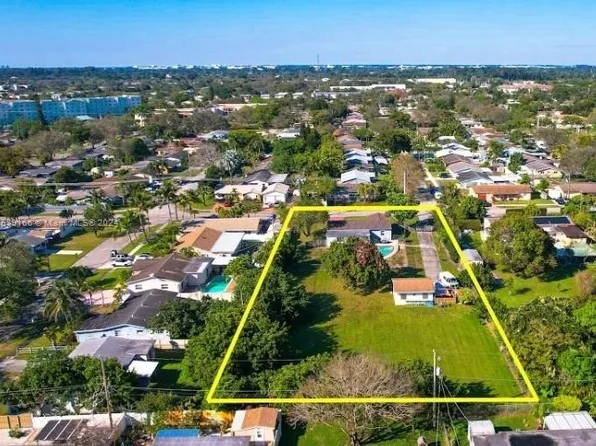 7220 Cody St, Hollywood, FL 33024