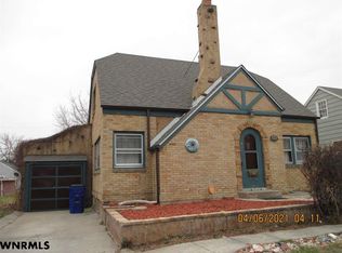 815 P St, Gering, NE 69341