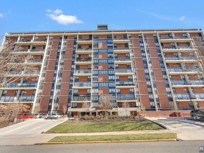 4 Horizon Rd APT 409, Fort Lee, NJ, 07024