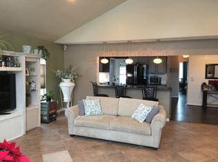 27503 Cedar Glen Dr, Chesterfield, MI 48051