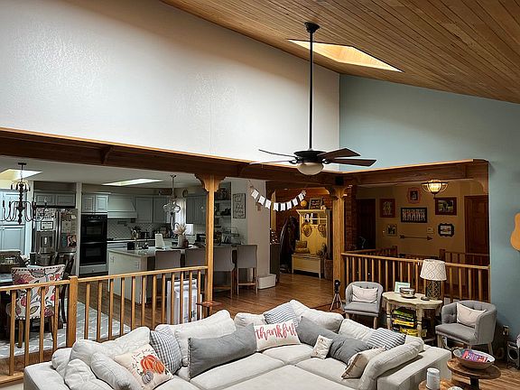 Vaulted ceilings 