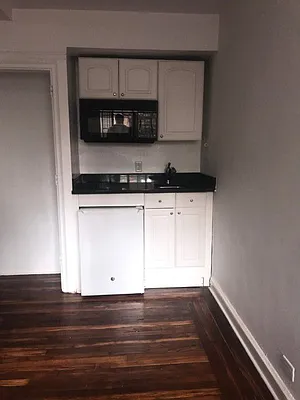 Rented by Tudor Realty | media 17