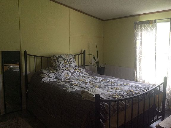 3rd image of 430 Flint Rock Ln