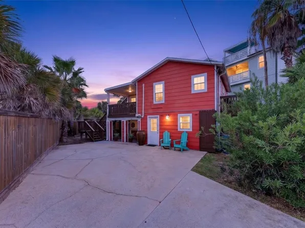 1625 S Station St, Port Aransas, TX 78373