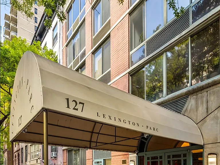 127 E 30th St #3B — Photo 9