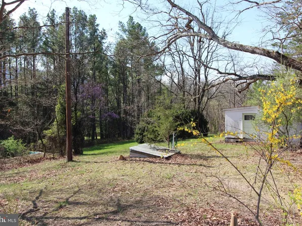 362 Riverview Dr, Maurertown, VA 22644