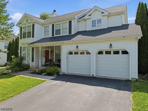 44 Haze Way, Lopatcong Twp., NJ 08865