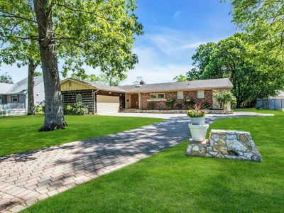 25 Secatogue Avenue, East Islip, NY, 11730