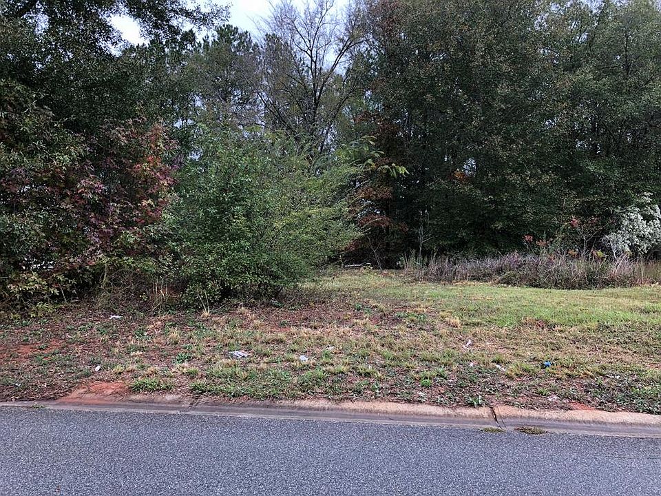 1st image of 2409 Brantley Way